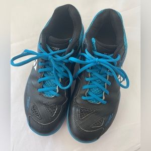 $200 YONEX POWER CUSHION BADMINTON SHOES Men's 7 / Women's 8.5 Indoor Sports Gym